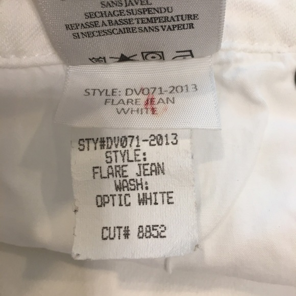 “VINCE” LOW-RISE STRETCH FLARED JEANS IN OPTIC WHITE – SZ 26 - Picture 6 of 14